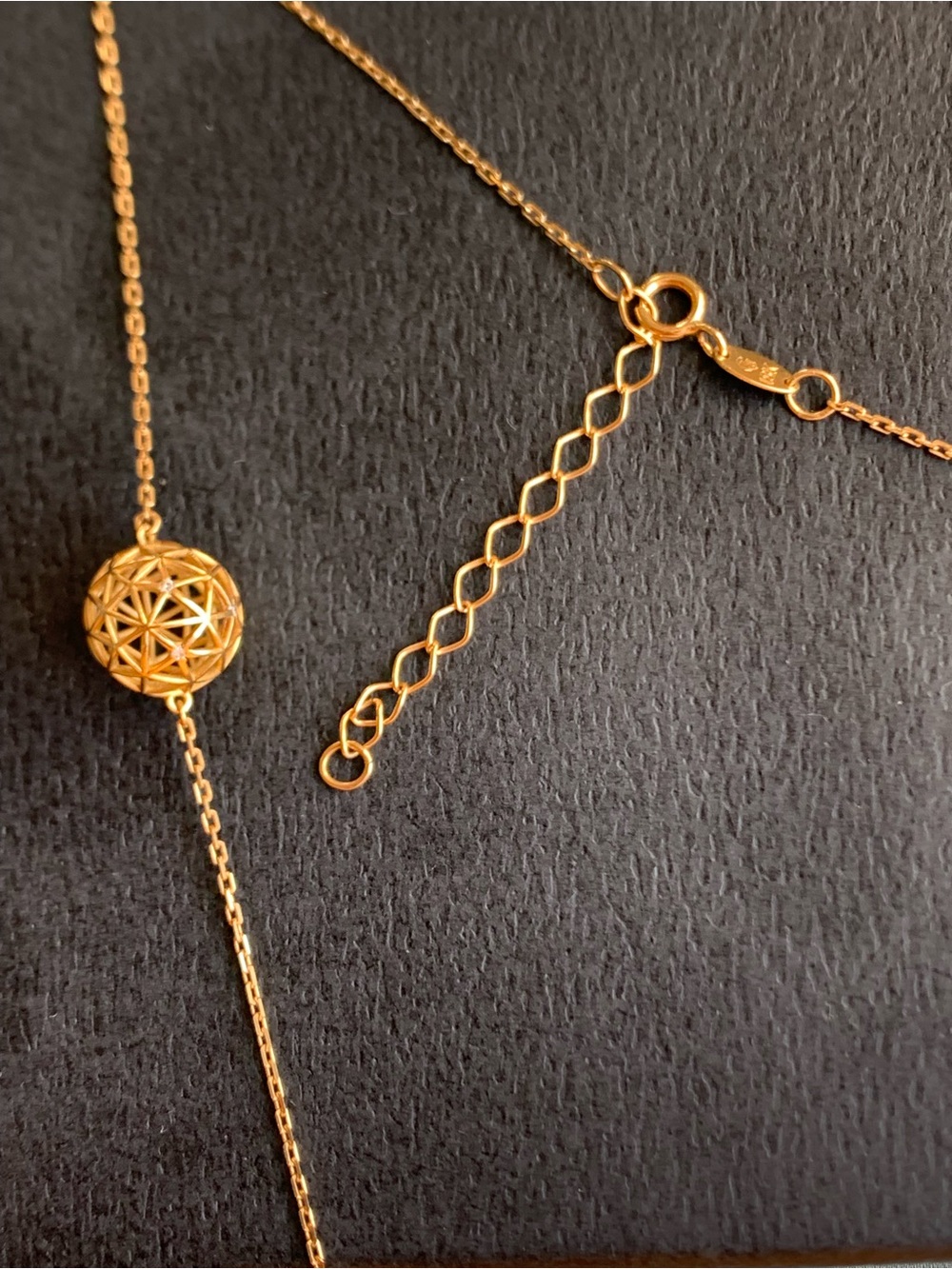 18k Gold Filigree Sphere Necklace and Stud Earrings Set - Picture 9 of 13
